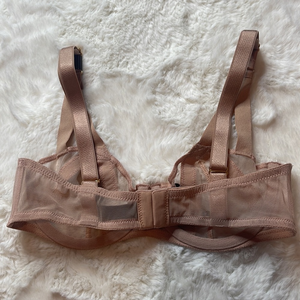 Victoria’s Secret very sexy bra - SIZE: 32B - Picture 5 of 5